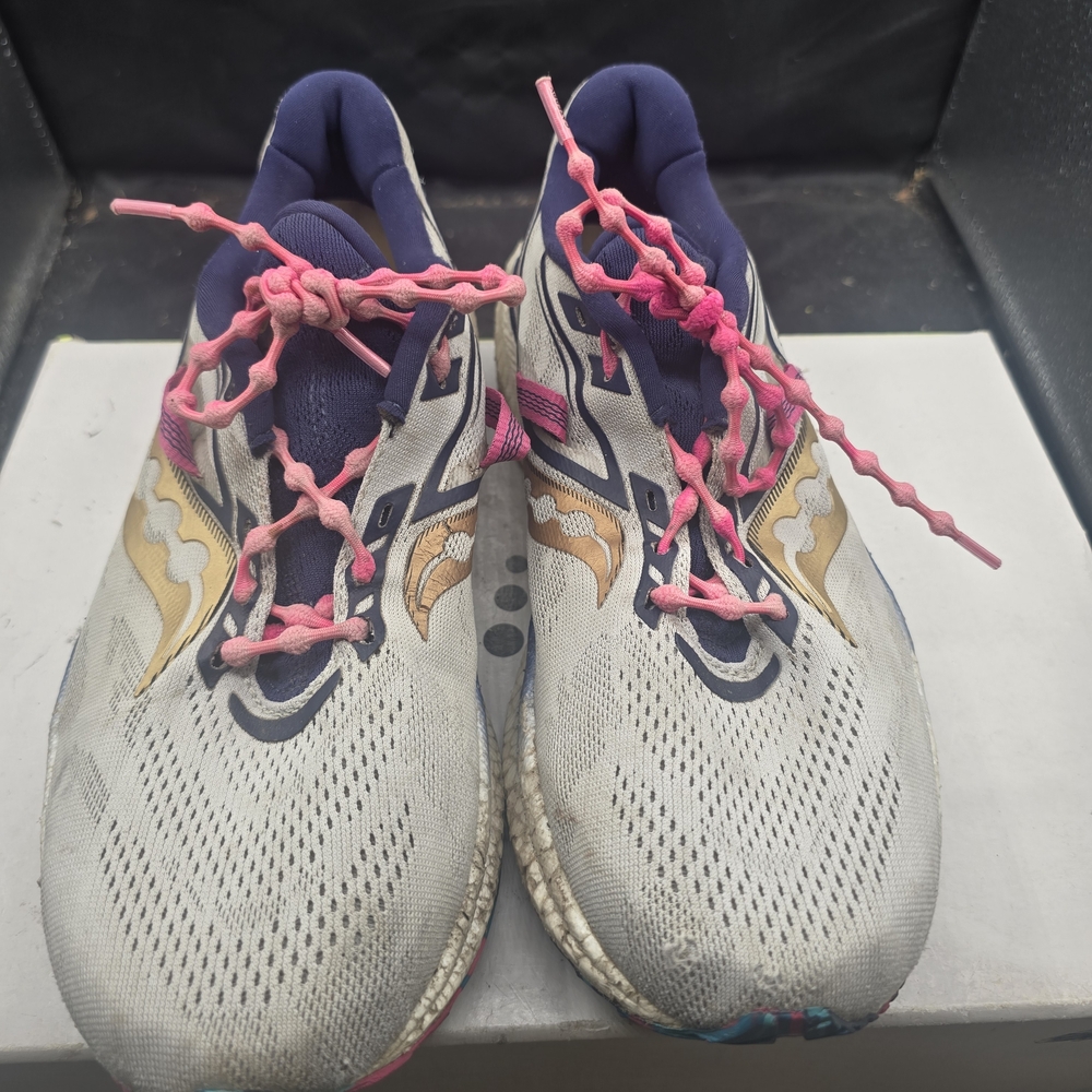 Saucony Running Shoes‎ with Pink and Gold Highlights